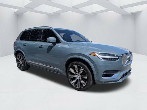 Certified 2023 Volvo XC90 B6 Ultimate w/ Protection Package Premier AWD/4WD image 2