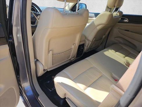 Used 2014 Jeep Grand Cherokee Limited image 11