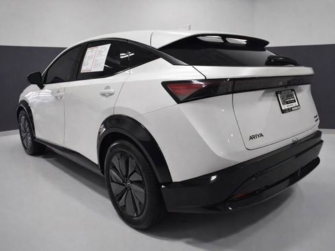 Certified 2024 Nissan Ariya AWD image 3