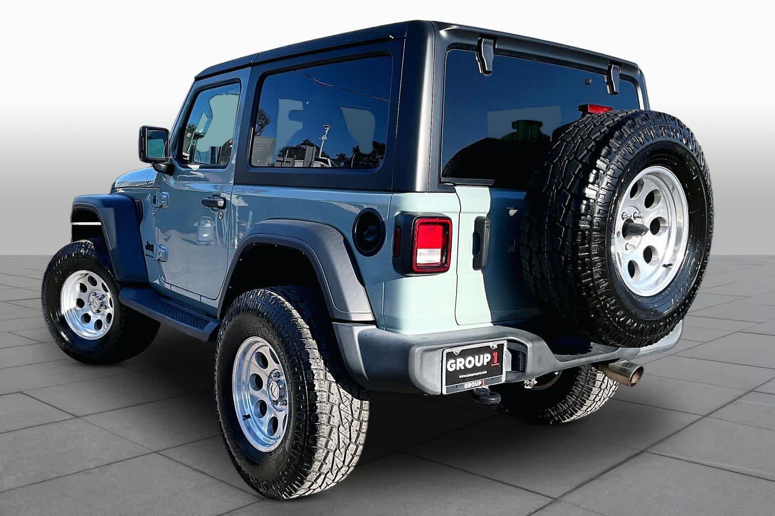 Used 2023 Jeep Wrangler Sport AWD/4WD image 12