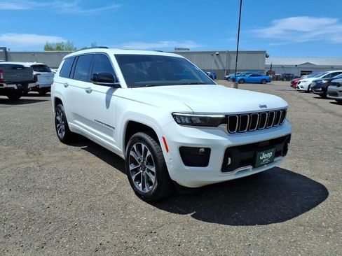 Used 2023 Jeep Grand Cherokee L Overland AWD/4WD image 7