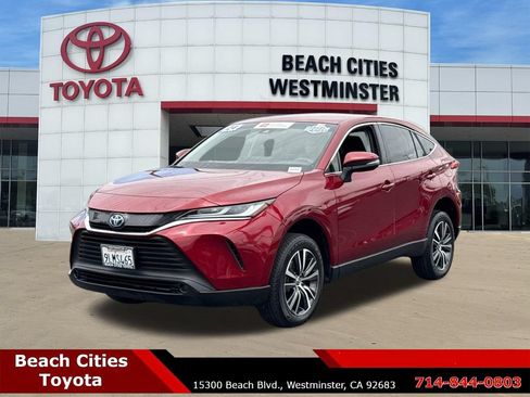 Certified 2024 Toyota Venza LE AWD/4WD image 6
