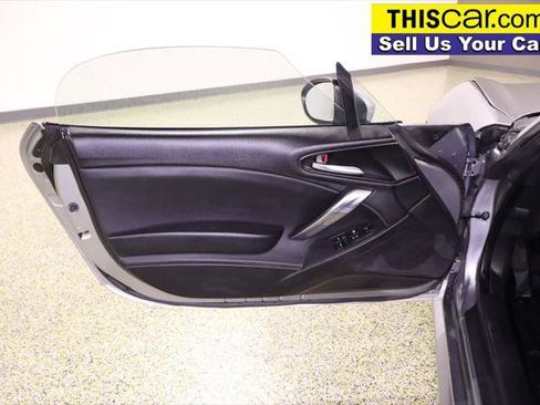 Used 2017 FIAT 124 Spider Classica RWD image 29