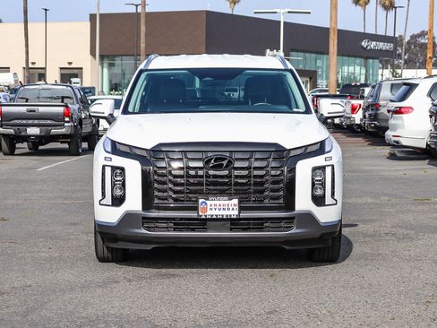 Used 2023 Hyundai Palisade SEL image 2