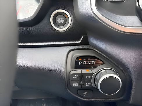 New 2026 RAM 1500 Big Horn w/ Night Edition image 25