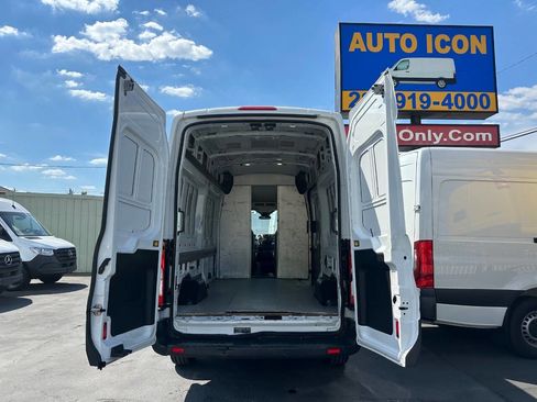 Used 2015 Ford Transit 350 148 High Roof image 12