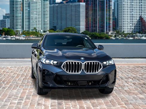 Used 2025 BMW X6 xDrive40i AWD/4WD image 2