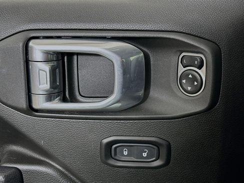 Used 2024 Jeep Wrangler Sport S image 14