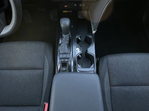 Used 2025 Toyota Camry LE image 19