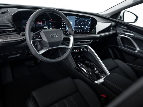 New 2025 Audi Q5 Premium Plus image 9