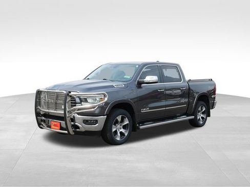 Used 2022 RAM 1500 Laramie AWD/4WD image 3