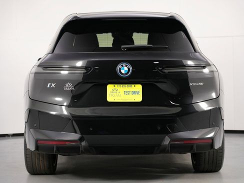 Used 2022 BMW iX xDrive50 w/ Sport Package image 10