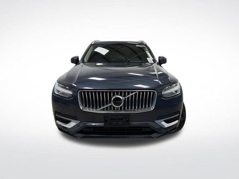 Used 2024 Volvo XC90 B5 Plus image 12