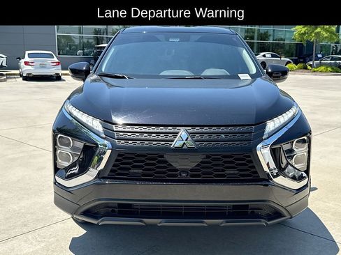 Used 2025 Mitsubishi Eclipse Cross ES AWD/4WD image 4