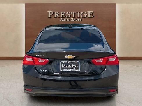 Used 2021 Chevrolet Malibu LS FWD image 33