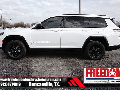 New 2025 Jeep Grand Cherokee L Altitude image 2