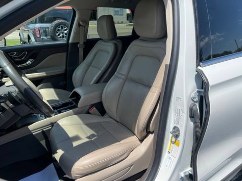 Used 2020 Lincoln Corsair AWD w/ Equipment Group 101A image 24