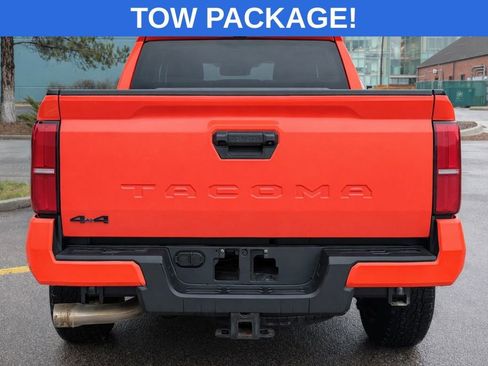Used 2024 Toyota Tacoma TRD Off-Road image 9
