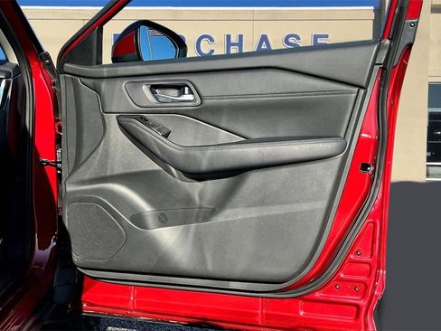 Used 2024 Nissan Rogue SL w/ SL Premium Package image 27