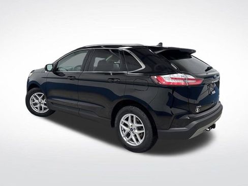 Used 2022 Ford Edge SEL w/ Convenience Package image 3