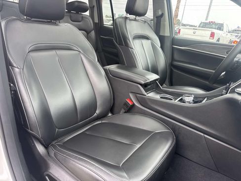 Used 2024 Jeep Grand Cherokee Limited 4xe AWD/4WD image 12