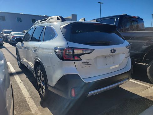 Certified 2021 Subaru Outback Limited image 4