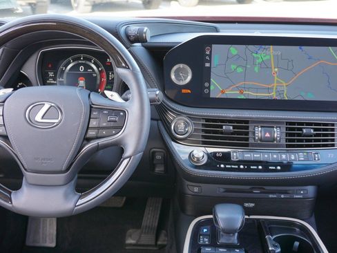 Used 2021 Lexus LS 500 image 31