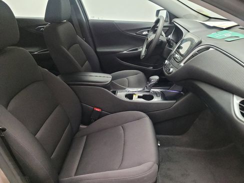 Used 2024 Chevrolet Malibu LT image 21