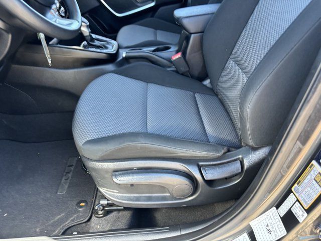 Used 2023 Kia Soul LX w/ Option Group 015 FWD image 20