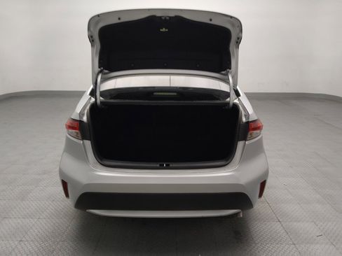 Used 2021 Toyota Corolla LE image 29