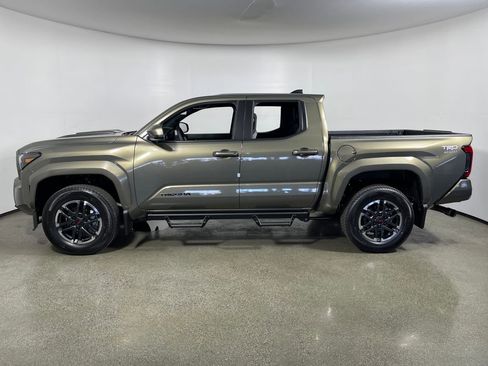 New 2026 Toyota Tacoma TRD Sport image 5