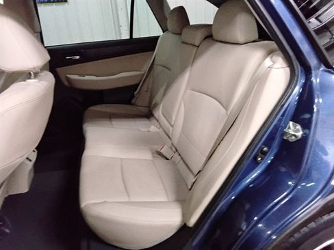 Used 2019 Subaru Outback 3.6R Limited w/ Popular Package #2 AWD/4WD image 13
