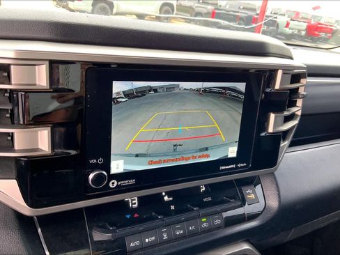 Used 2022 Toyota Tundra SR5 image 27