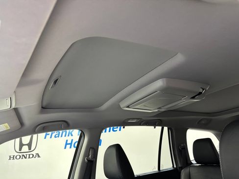 Certified 2020 Honda Pilot Elite image 17