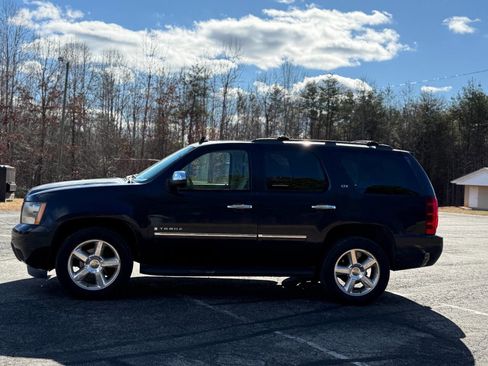 Used 2009 Chevrolet Tahoe LTZ image 7