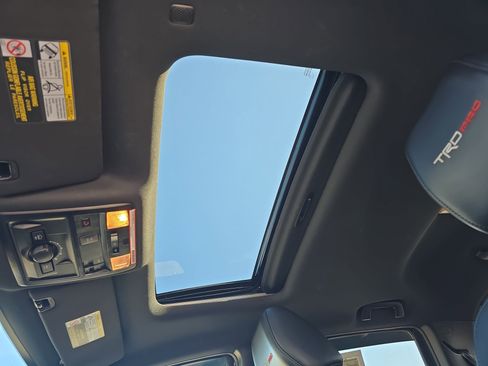 Used 2022 Toyota Tacoma TRD Pro image 29