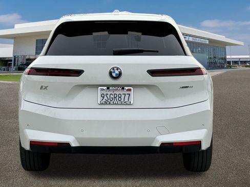 Used 2026 BMW iX xDrive45 w/ Premium Package image 9