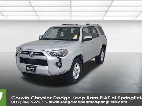 Used 2024 Toyota 4Runner SR5 image 6