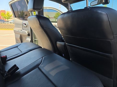 Used 2021 Toyota Tacoma TRD Pro AWD/4WD image 11