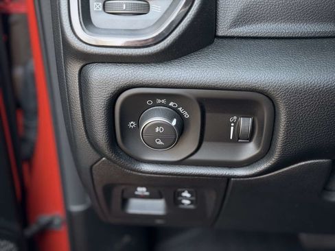 Used 2021 RAM 1500 Big Horn w/ Built-to-serve Edition AWD/4WD image 17