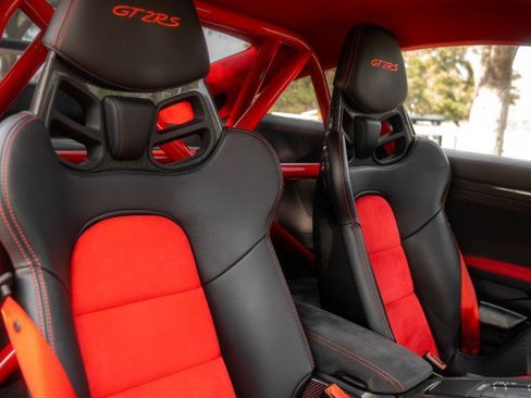 Used 2018 Porsche 911 GT2 RS RWD image 24