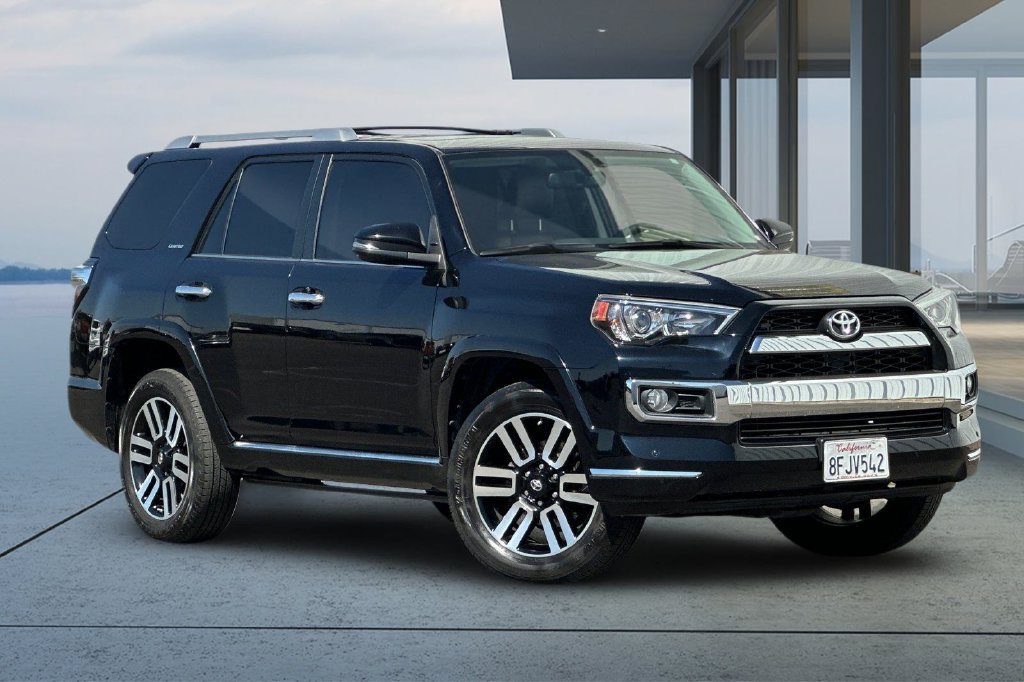 Used 2018 Toyota 4Runner Limited AWD/4WD image 2