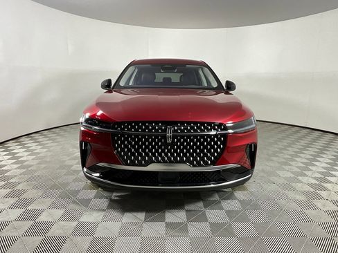 Used 2025 Lincoln Nautilus Premier image 7