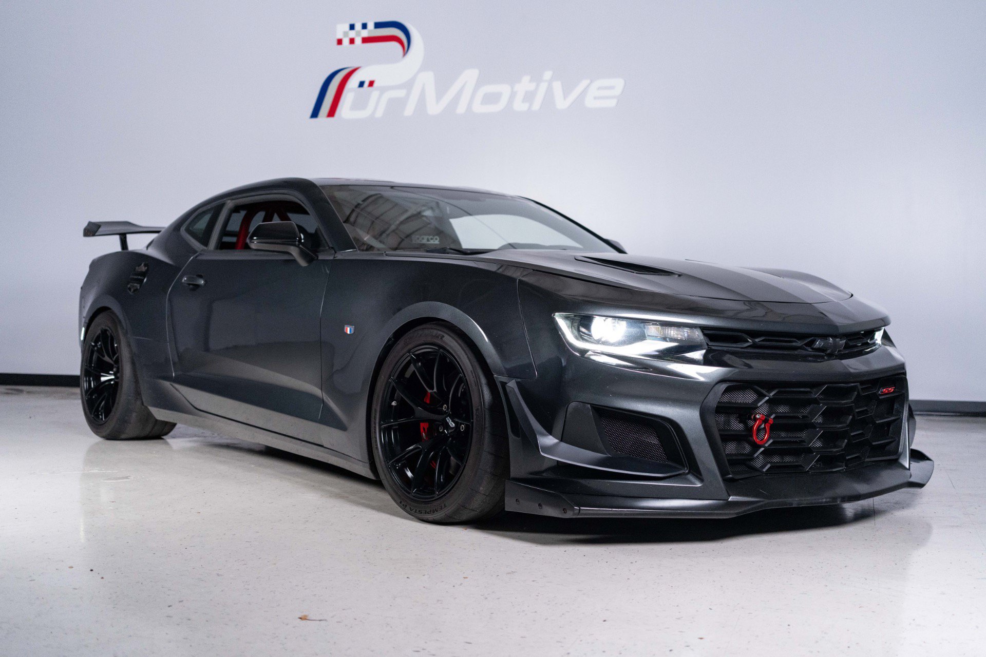 Used 2018 Chevrolet Camaro SS RWD image 31