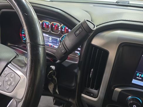 Used 2017 GMC Sierra 1500 SLE image 31