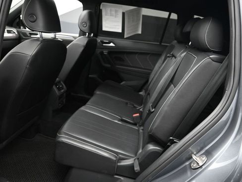 Used 2022 Volkswagen Tiguan SE R-Line FWD image 13