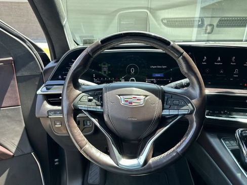 Used 2021 Cadillac Escalade Sport Platinum AWD/4WD image 15