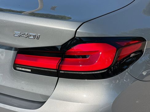 Certified 2023 BMW 540i w/ Premium Package image 29