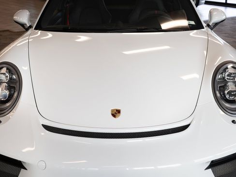 Used 2018 Porsche 911 GT3 image 24