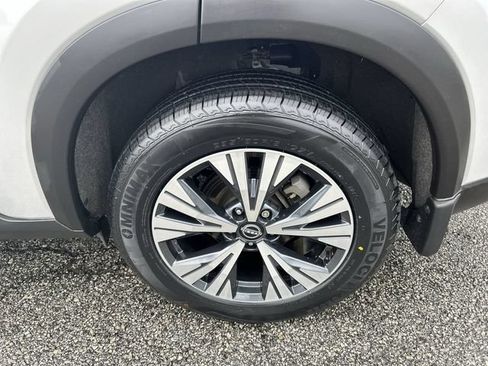 Certified 2023 Nissan Rogue SV w/ SV Premium B Package AWD/4WD image 11